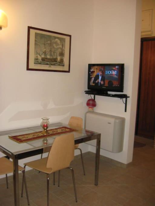 Vivilo Collection - Opera Teather Apartment - Very Central Roma Dış mekan fotoğraf
