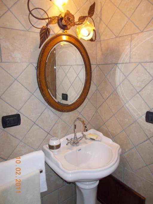 Vivilo Collection - Opera Teather Apartment - Very Central Roma Dış mekan fotoğraf